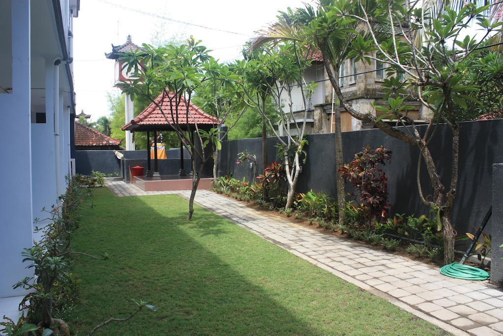 U House Seminyak Hotel Kerobokan Kültér fotó