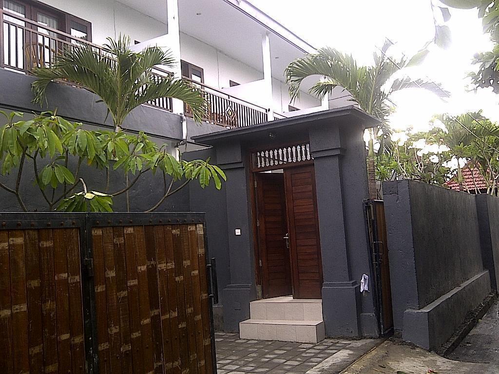 U House Seminyak Hotel Kerobokan Kültér fotó